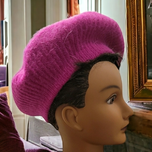 Raspberry Beret - OS - Picture 2 of 6